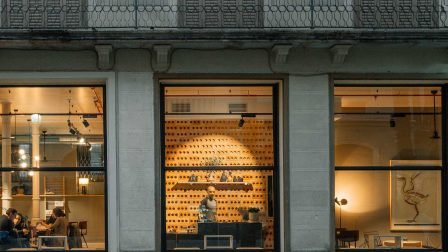 1d7f9e2a-1648-449a-a6b1-119aff67ecef_car_5x4